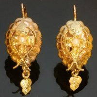 Dutch antique earrings Victorian bi-color gold with real orient half seed pearl from the antique jewelry collection of www.adin.be